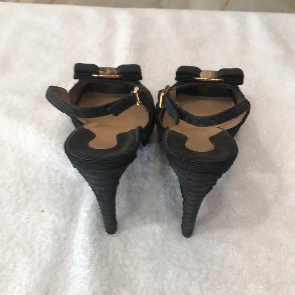 4 inches heels Salvador ferragamo shoes black open toes - Picture 2 of 5